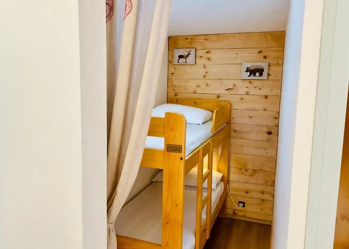 Апартаменты Bright With Views Of Mont Blanc